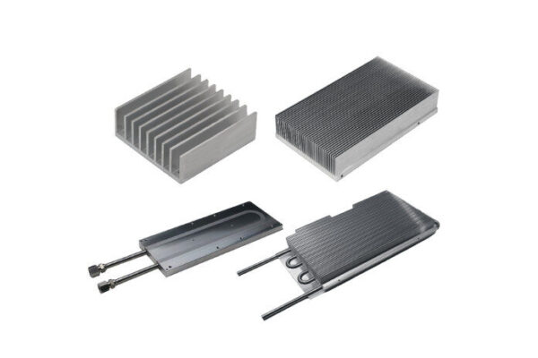 Aluminum heatsink with fin structure – core component for electronic cooling.